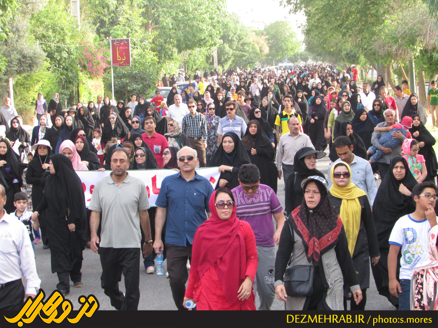 پیاده روی مردم دزفول به مناسبت 4 خرداد